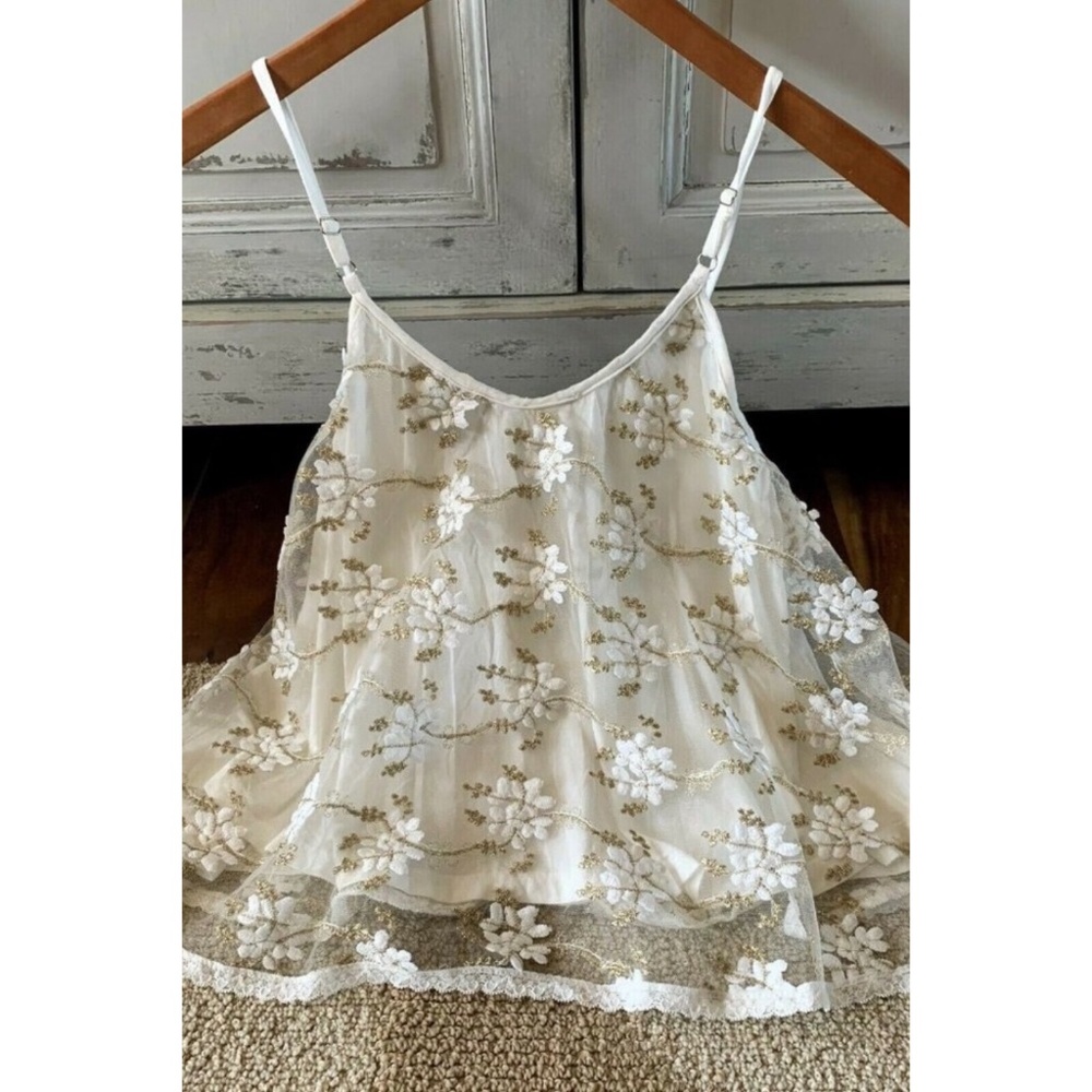 POL Cream Embroidered Floral Lace Cropped Cami Top